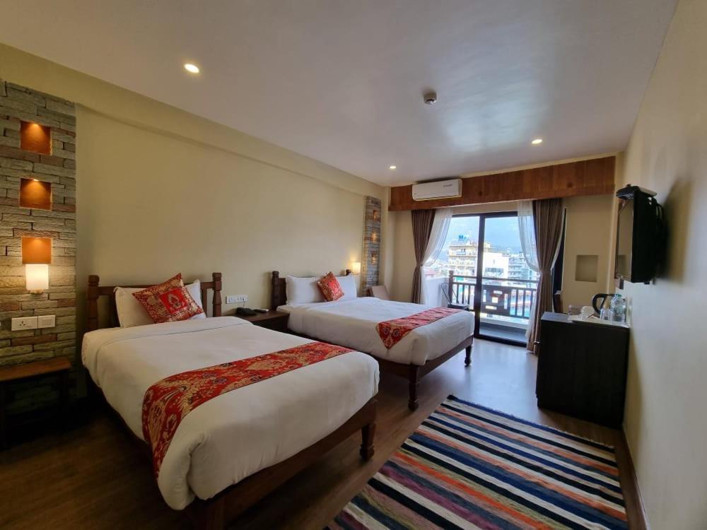 Hotel Mala Pokhara Zewnętrze zdjęcie